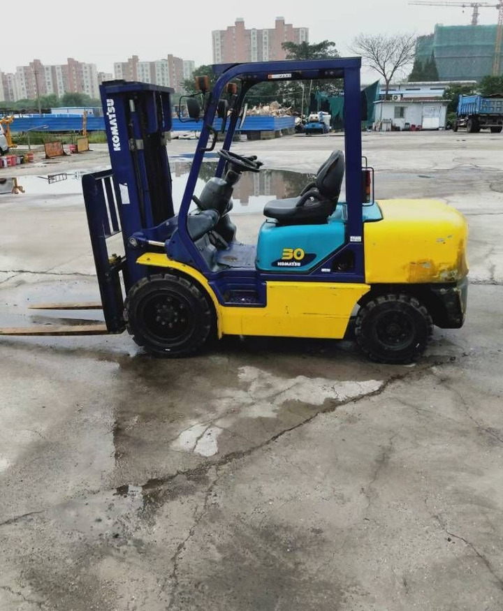Komatsu FD30T-14 - رافعة شوكية ديزل: صورة 1 Komatsu FD30T-14 - رافعة شوكية ديزل: صورة 1
