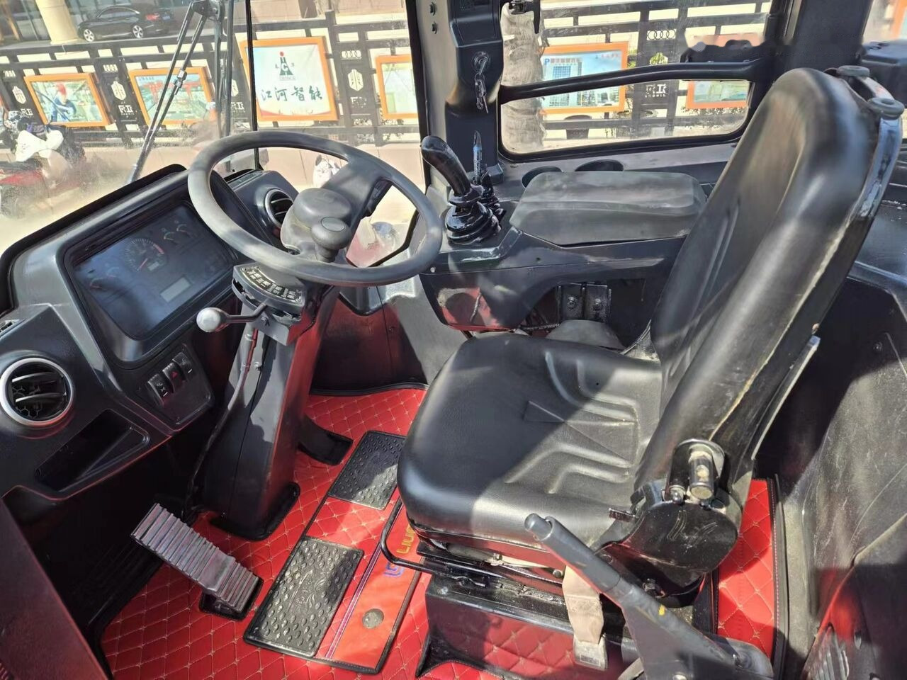 LiuGong 856H - اللودر بعجل: صورة 3 LiuGong 856H - اللودر بعجل: صورة 3