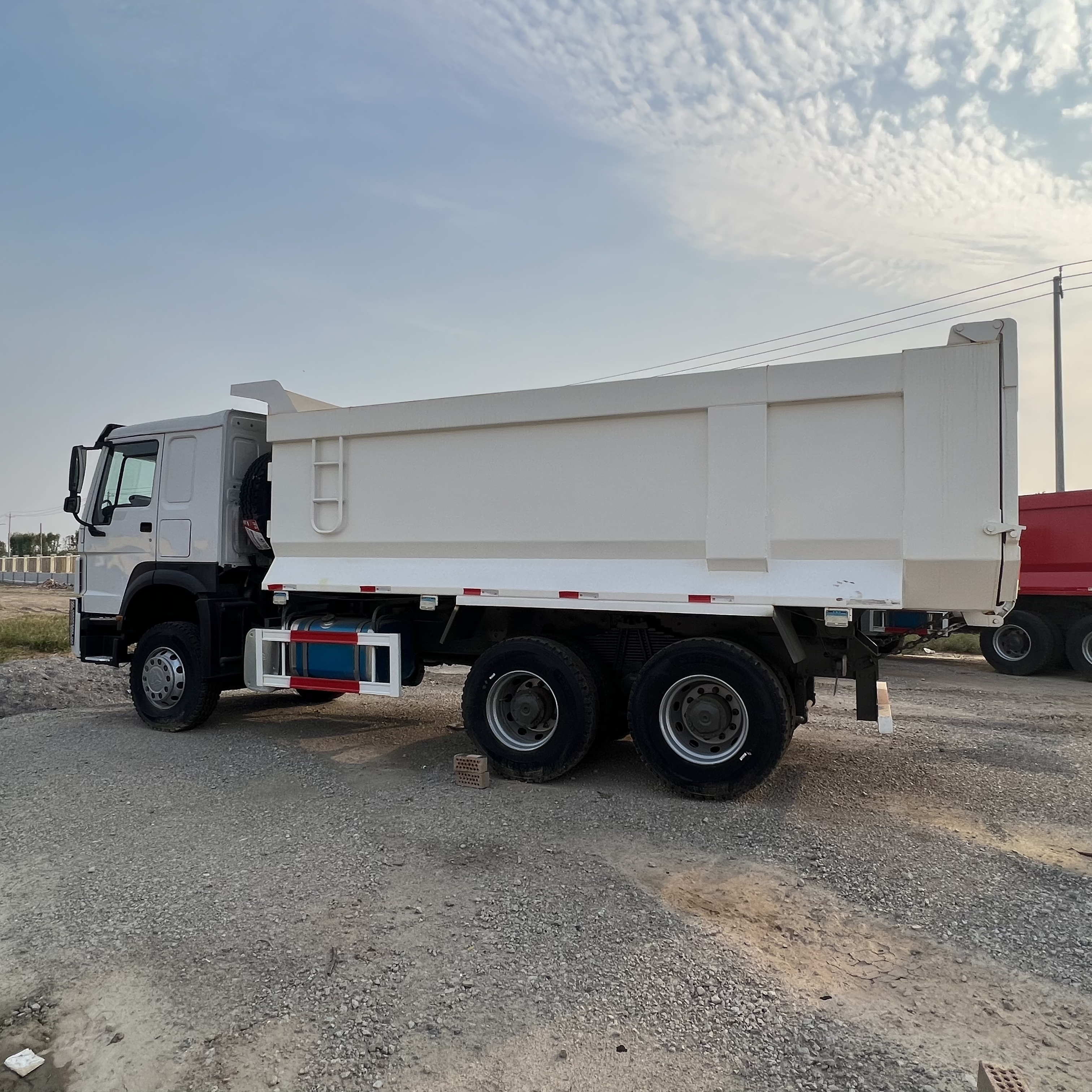 شاحنة قلاب Sinotruk HOWO 371 6*4 Dump truck: صورة 7
