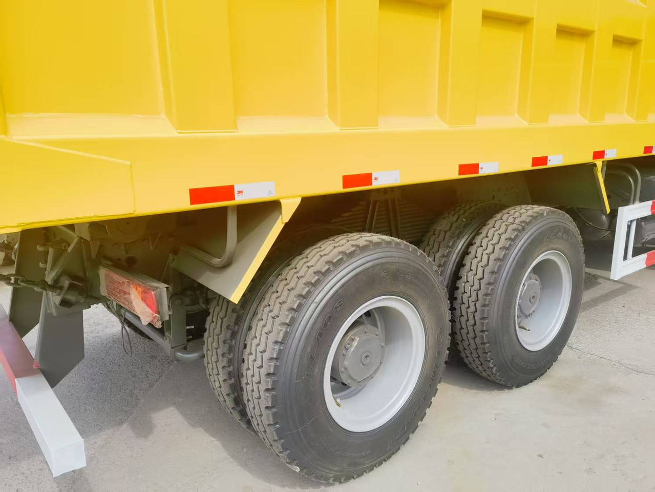 شاحنة قلاب Sinotruk HOWO 371 Dump truck: صورة 6