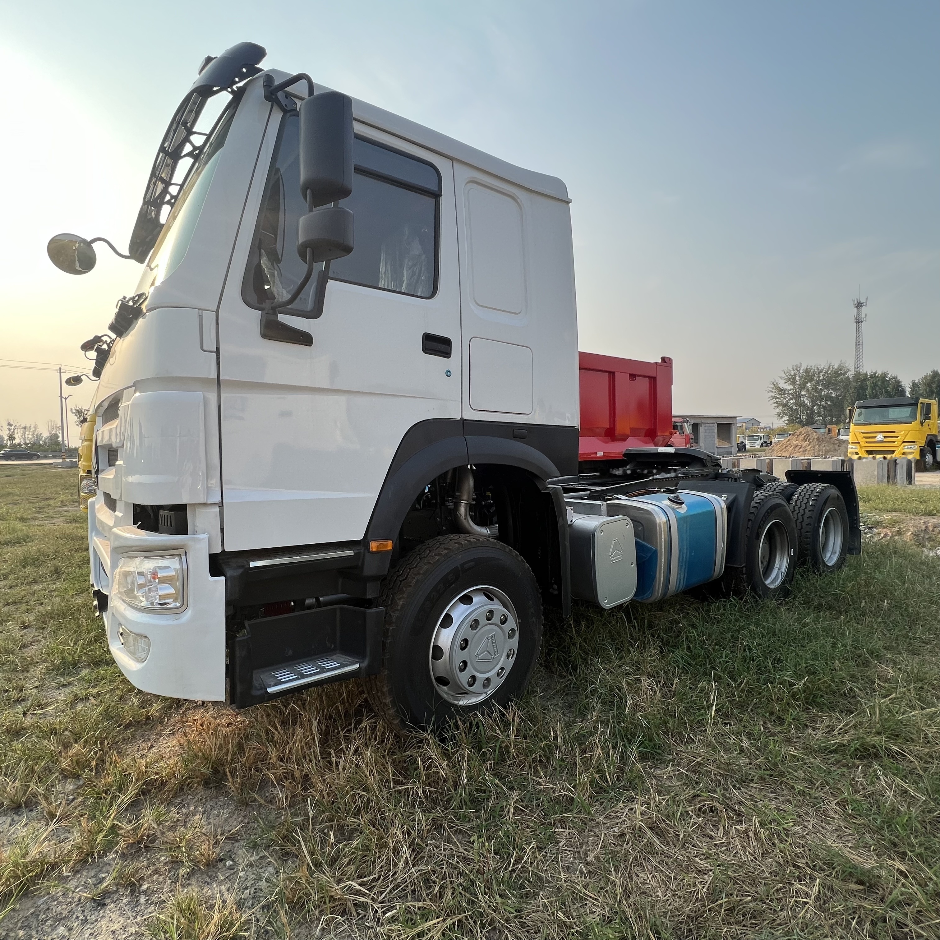 Sinotruk HOWO 371 Tractor - وحدة جر: صورة 5 Sinotruk HOWO 371 Tractor - وحدة جر: صورة 5