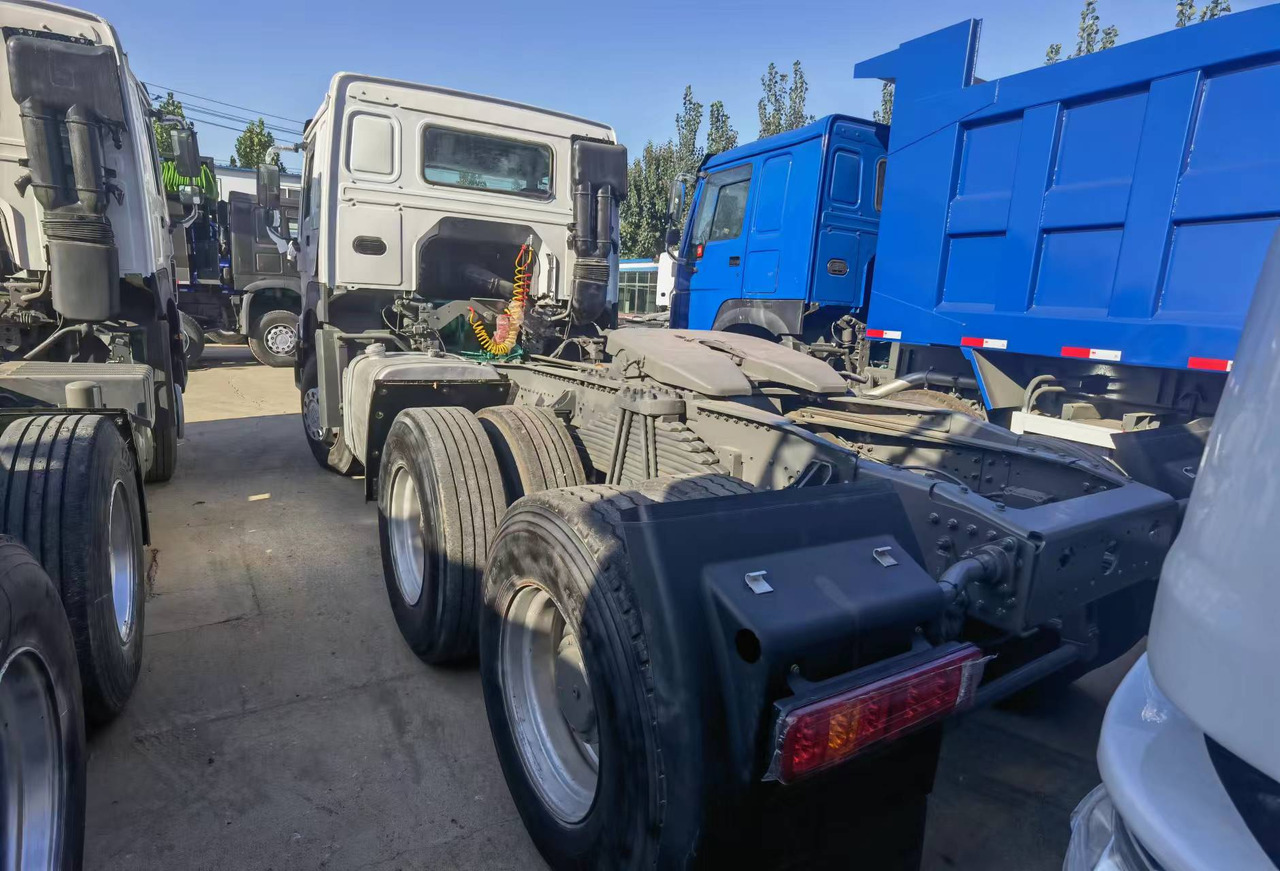 Sinotruk HOWO 371 Tractor - وحدة جر: صورة 3 Sinotruk HOWO 371 Tractor - وحدة جر: صورة 3