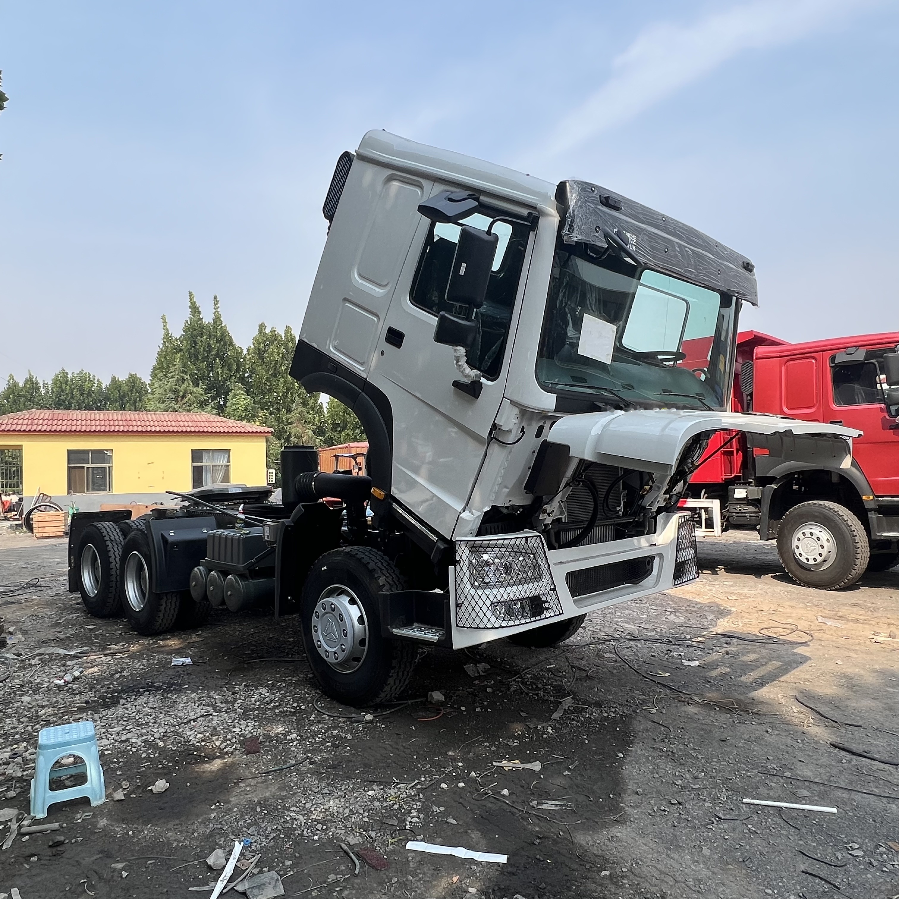 Sinotruk HOWO 371 Tractor - وحدة جر: صورة 1 Sinotruk HOWO 371 Tractor - وحدة جر: صورة 1