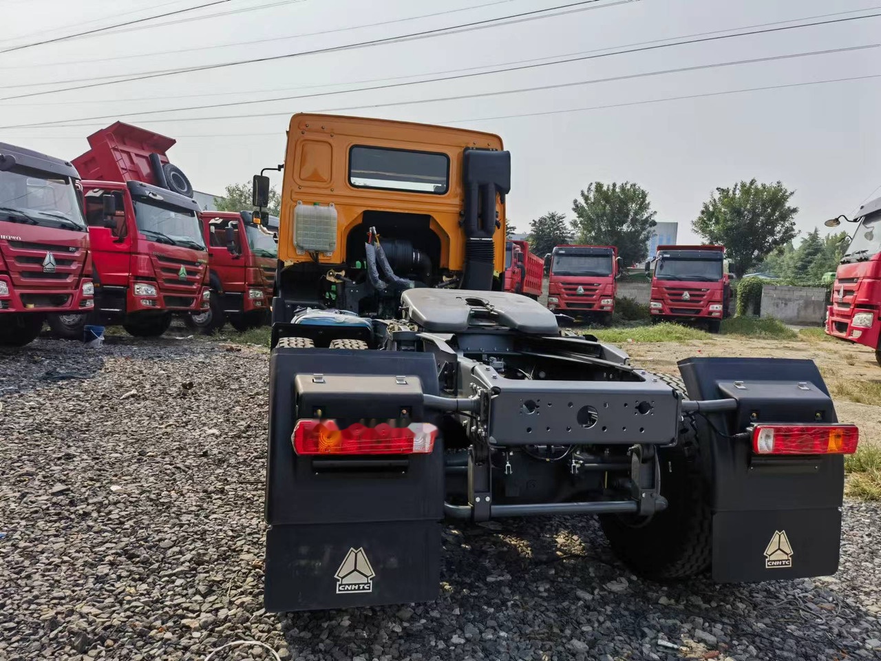 Sinotruk HOWO 371 Tractor - وحدة جر: صورة 3 Sinotruk HOWO 371 Tractor - وحدة جر: صورة 3