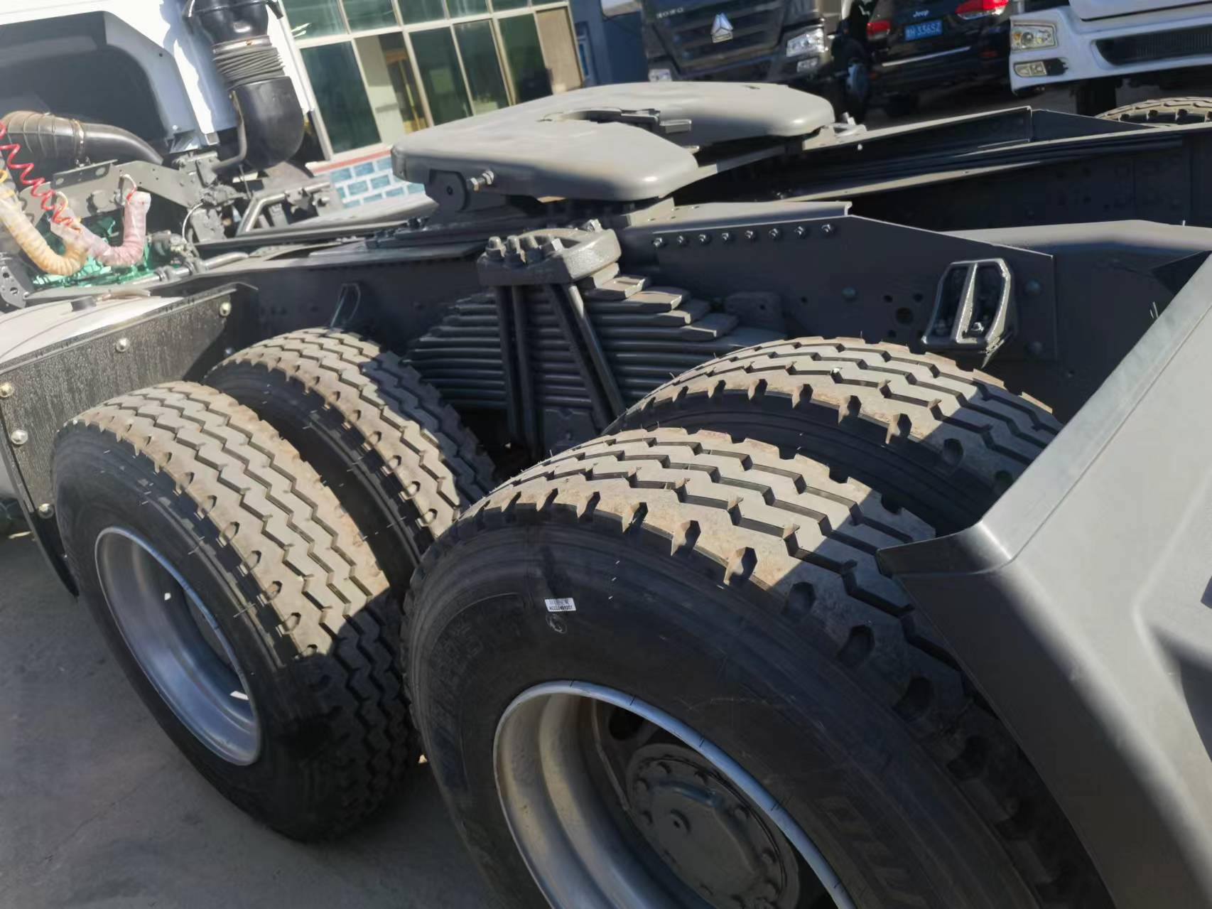 Sinotruk HOWO 371 Tractor - وحدة جر: صورة 3 Sinotruk HOWO 371 Tractor - وحدة جر: صورة 3