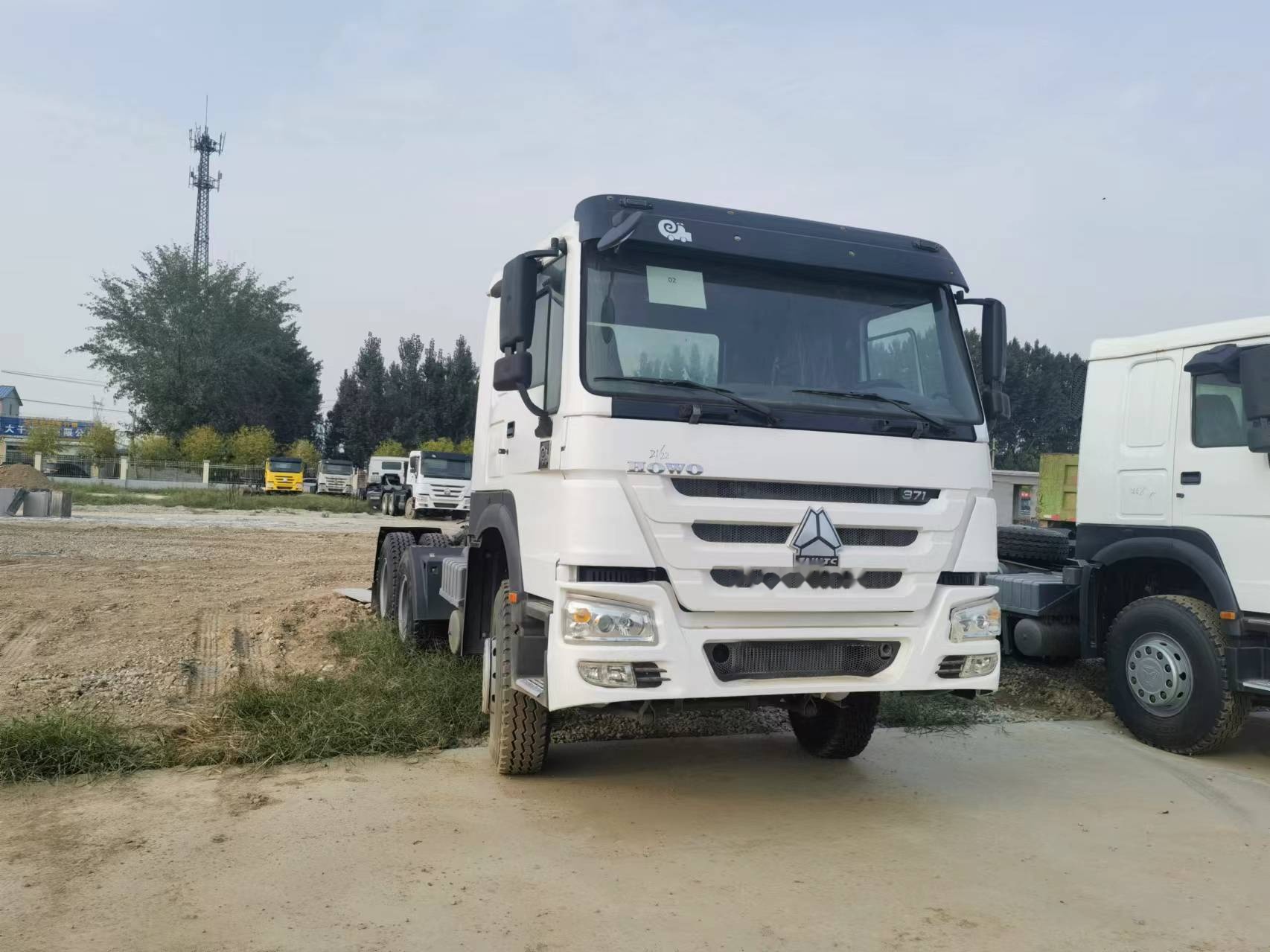 Sinotruk HOWO 371 Tractor - وحدة جر: صورة 1 Sinotruk HOWO 371 Tractor - وحدة جر: صورة 1