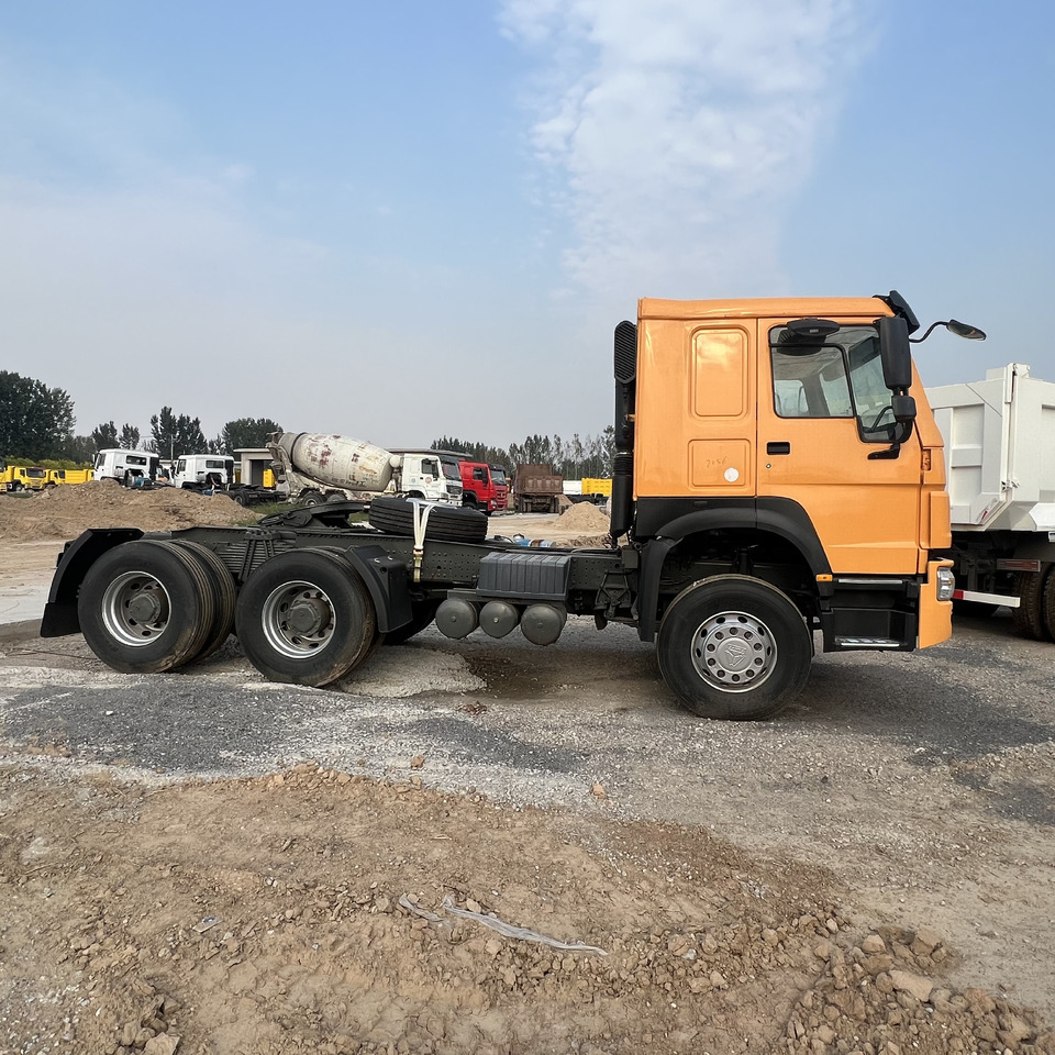 Sinotruk HOWO 371 Tractor - وحدة جر: صورة 4 Sinotruk HOWO 371 Tractor - وحدة جر: صورة 4