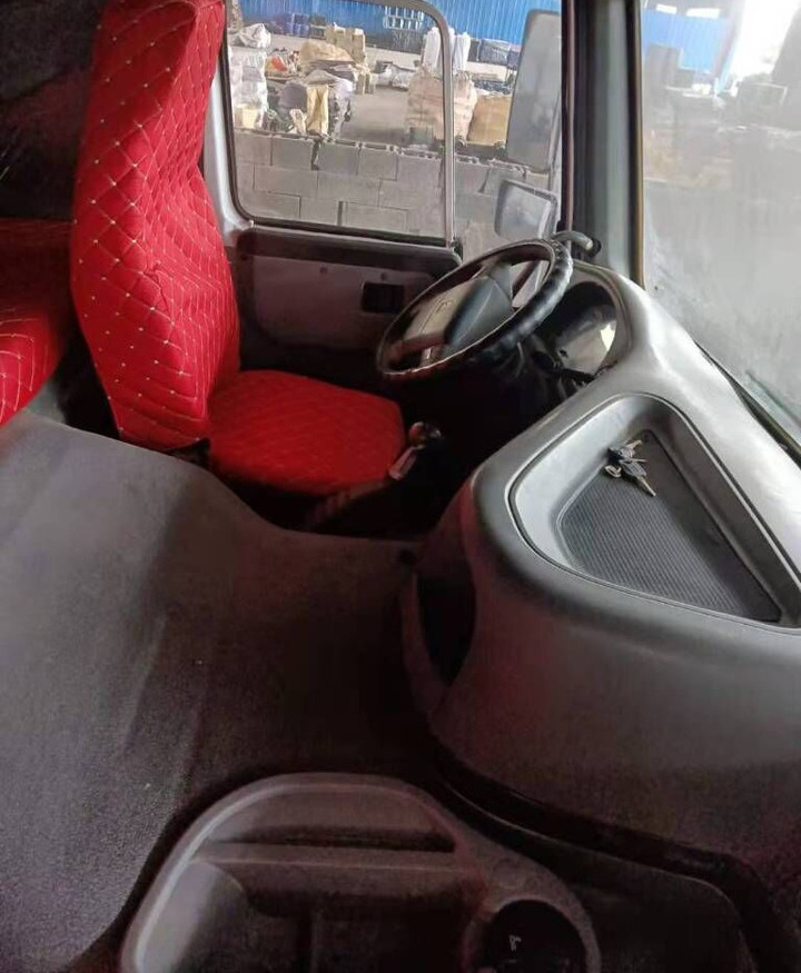 Sinotruk HOWO 375 6*4 Dump truck - شاحنة مقفلة: صورة 3 Sinotruk HOWO 375 6*4 Dump truck - شاحنة مقفلة: صورة 3