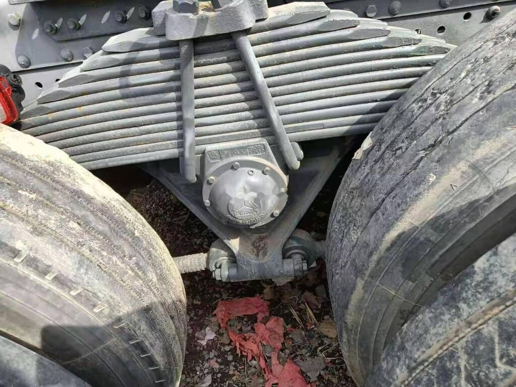 Sinotruk HOWO 420 Tractor - وحدة جر: صورة 4 Sinotruk HOWO 420 Tractor - وحدة جر: صورة 4