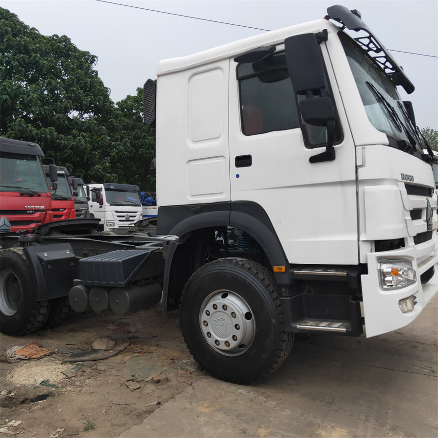 Sinotruk HOWO 420 tractor - شاحنة قلابة صغيرة: صورة 4 Sinotruk HOWO 420 tractor - شاحنة قلابة صغيرة: صورة 4