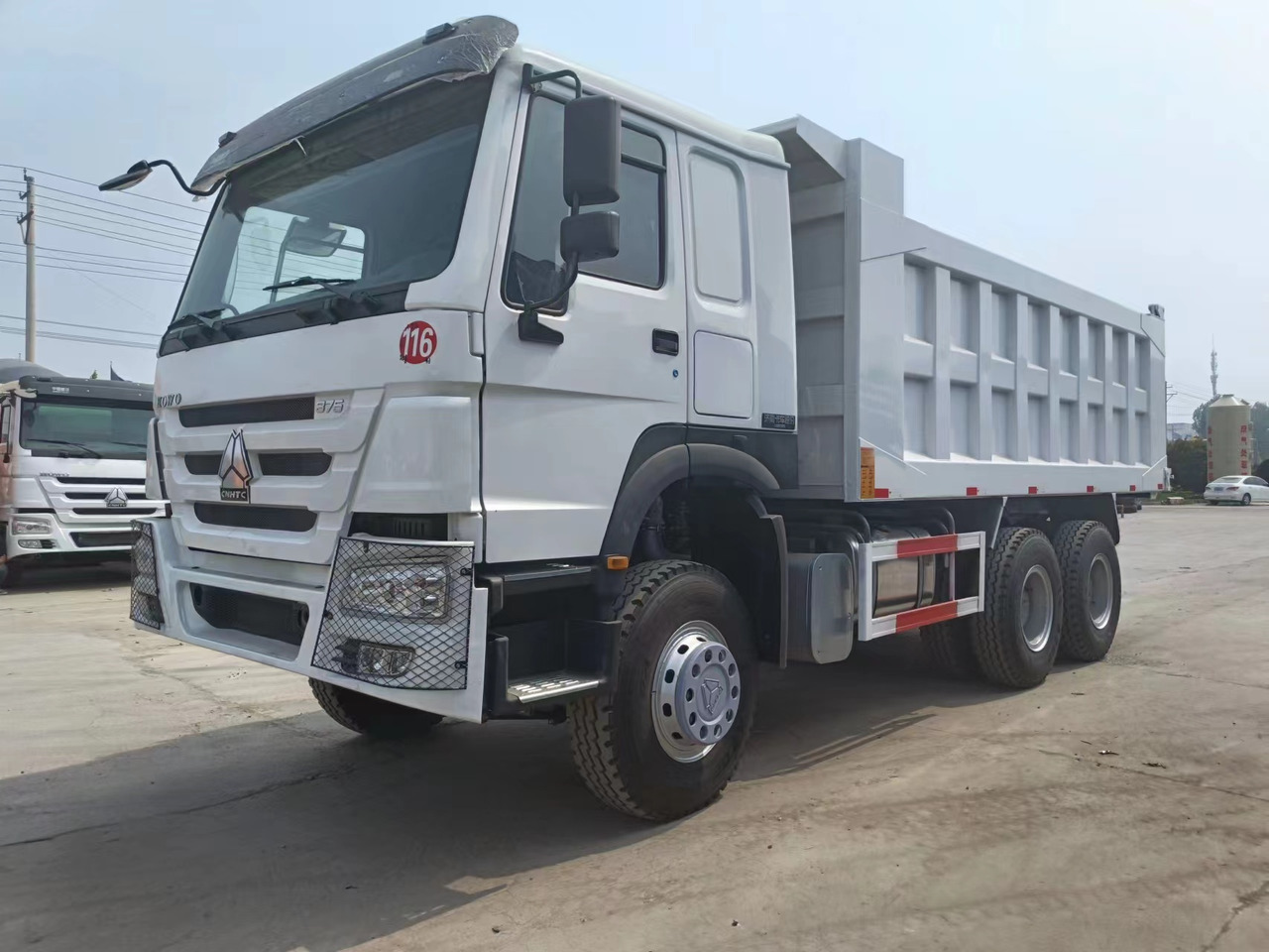 Sinotruk HOWO 6*4 Dump truck - شاحنة قلاب: صورة 2 Sinotruk HOWO 6*4 Dump truck - شاحنة قلاب: صورة 2