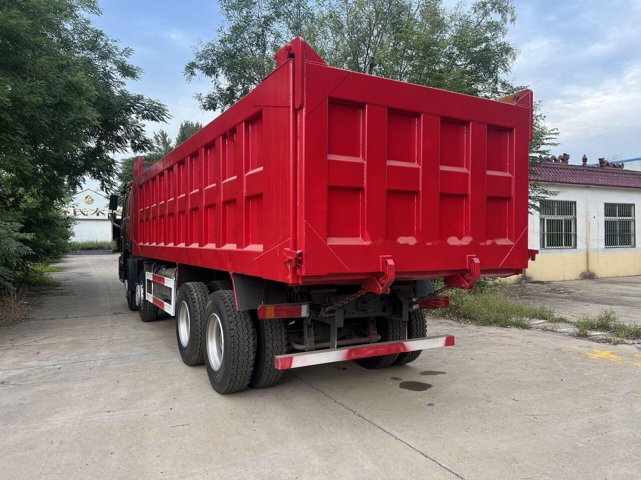 Sinotruk HOWO 8*4 Dump truck - شاحنة قلاب: صورة 4 Sinotruk HOWO 8*4 Dump truck - شاحنة قلاب: صورة 4