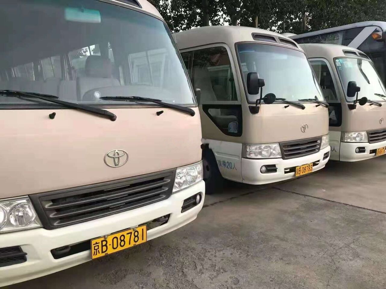 Toyota Coaster - حافلة سوبربان: صورة 4 Toyota Coaster - حافلة سوبربان: صورة 4