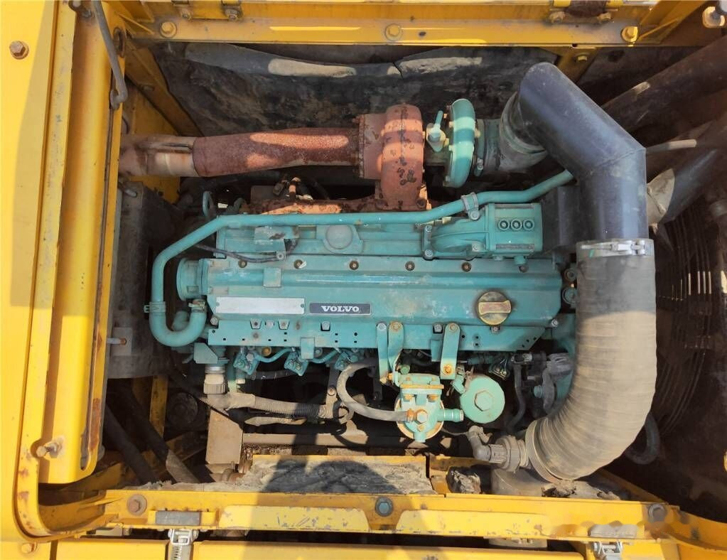 Volvo EC 210 B LC - حفار زحاف: صورة 5 Volvo EC 210 B LC - حفار زحاف: صورة 5