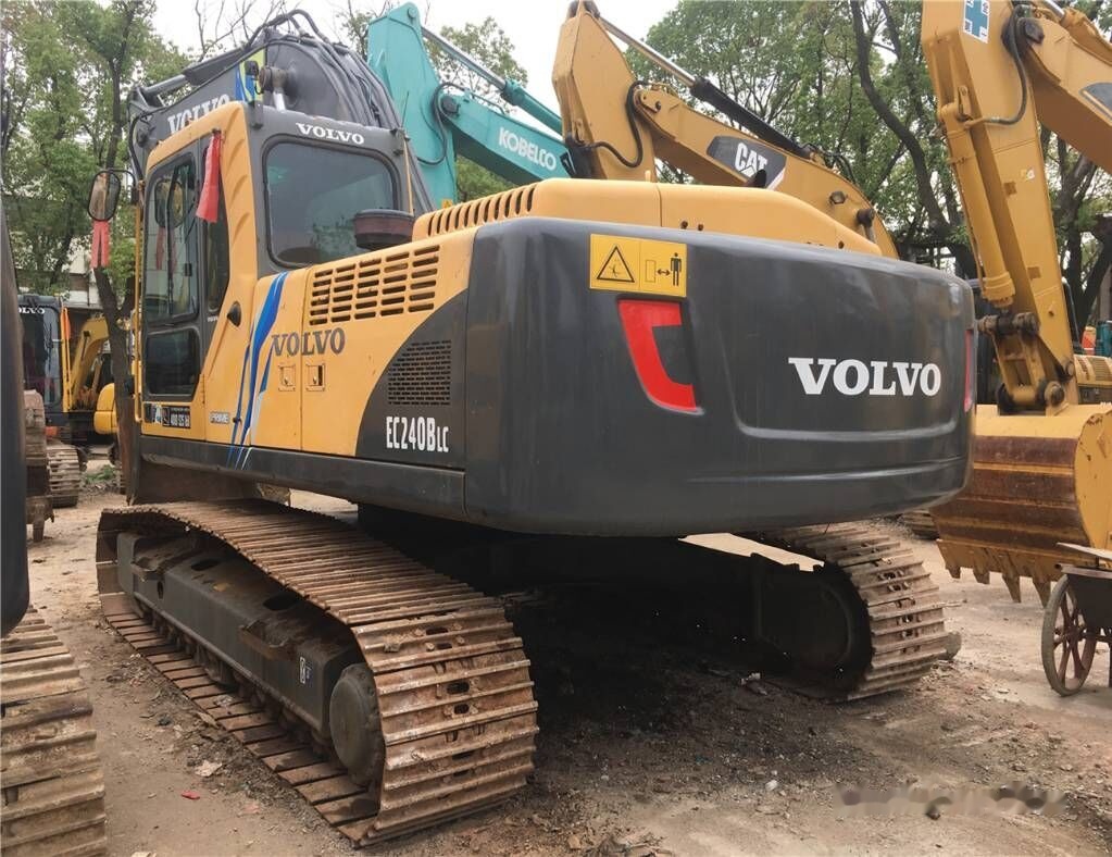 Volvo EC 240 B LC - حفار زحاف: صورة 2 Volvo EC 240 B LC - حفار زحاف: صورة 2