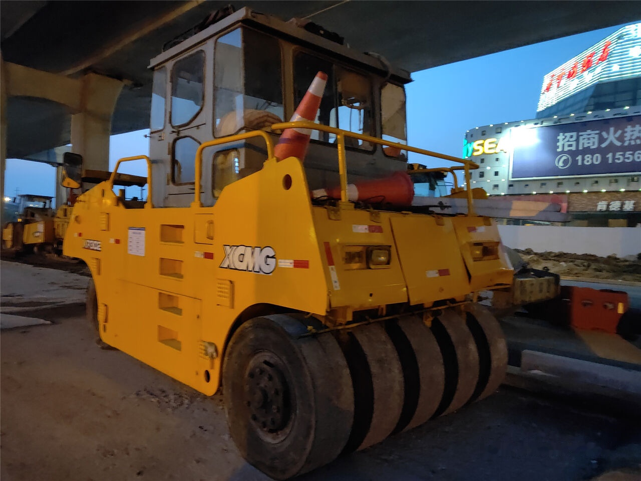 XCMG XP302 - مدحلة هوائية: صورة 4 XCMG XP302 - مدحلة هوائية: صورة 4