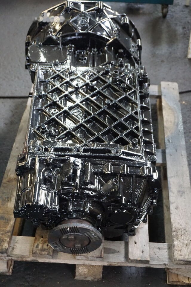 ZF (ZF 16S2220) MAN TGX truck - صندوق التروس - شاحنة: صورة 5 ZF (ZF 16S2220) MAN TGX truck - صندوق التروس - شاحنة: صورة 5