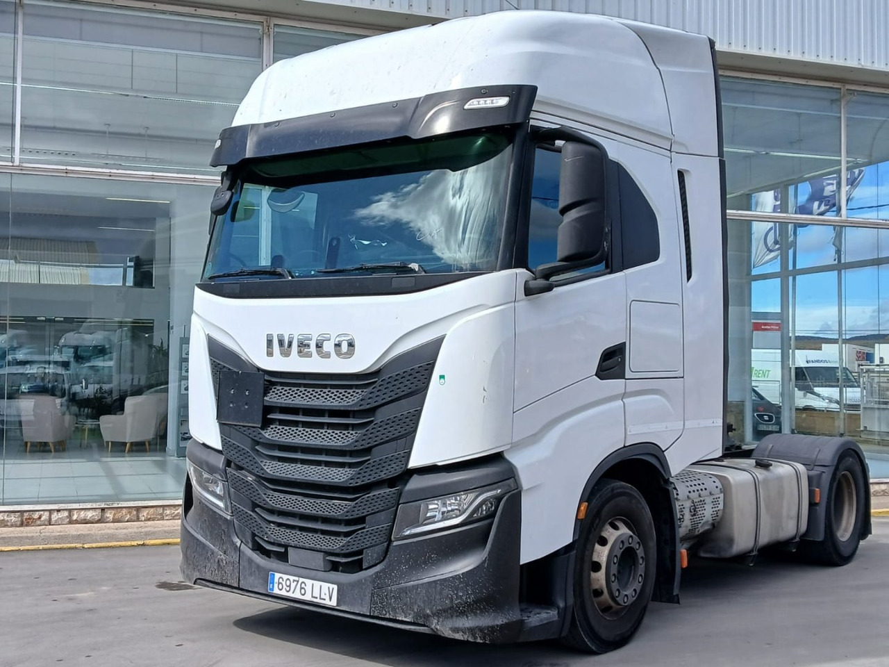 Cabeza Tractora IVECO 460 AUTOMATICO INTARDER ADR - وحدة جر: صورة 1 Cabeza Tractora IVECO 460 AUTOMATICO INTARDER ADR - وحدة جر: صورة 1