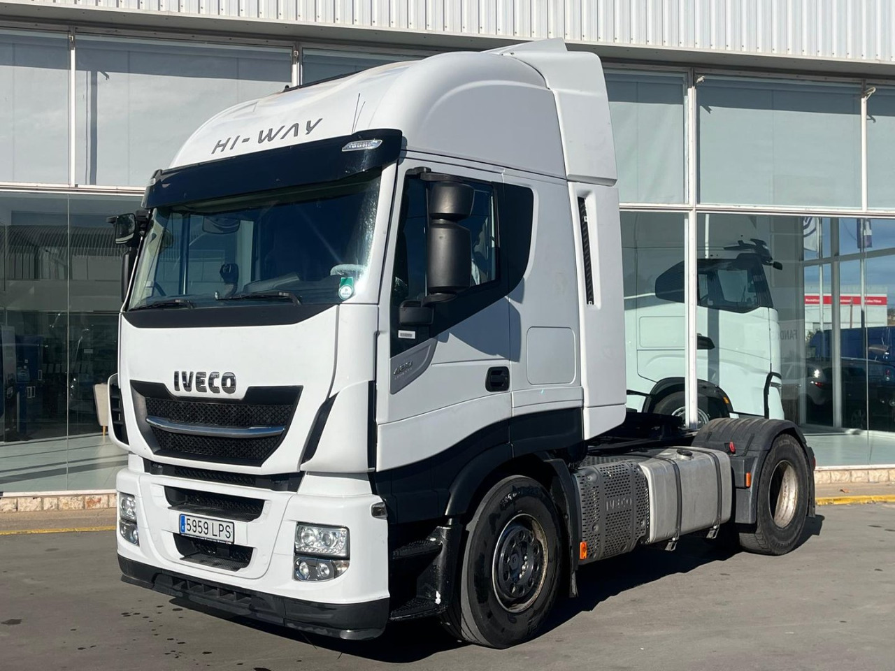 Cabeza Tractora IVECO 480 AUTOMATICO CON INTARDER - وحدة جر: صورة 1 Cabeza Tractora IVECO 480 AUTOMATICO CON INTARDER - وحدة جر: صورة 1