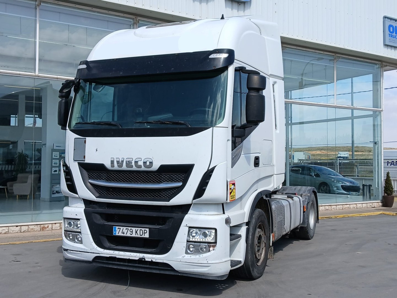Cabeza Tractora IVECO 510 AUTOMATICO CON INTARDER - وحدة جر: صورة 1 Cabeza Tractora IVECO 510 AUTOMATICO CON INTARDER - وحدة جر: صورة 1