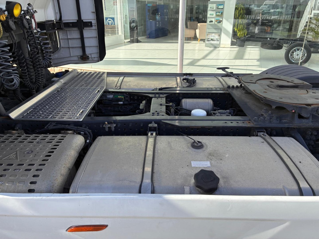 Cabeza Tractora IVECO S-WAY 510 AUTOMATICO CON INTARDER - وحدة جر: صورة 5 Cabeza Tractora IVECO S-WAY 510 AUTOMATICO CON INTARDER - وحدة جر: صورة 5