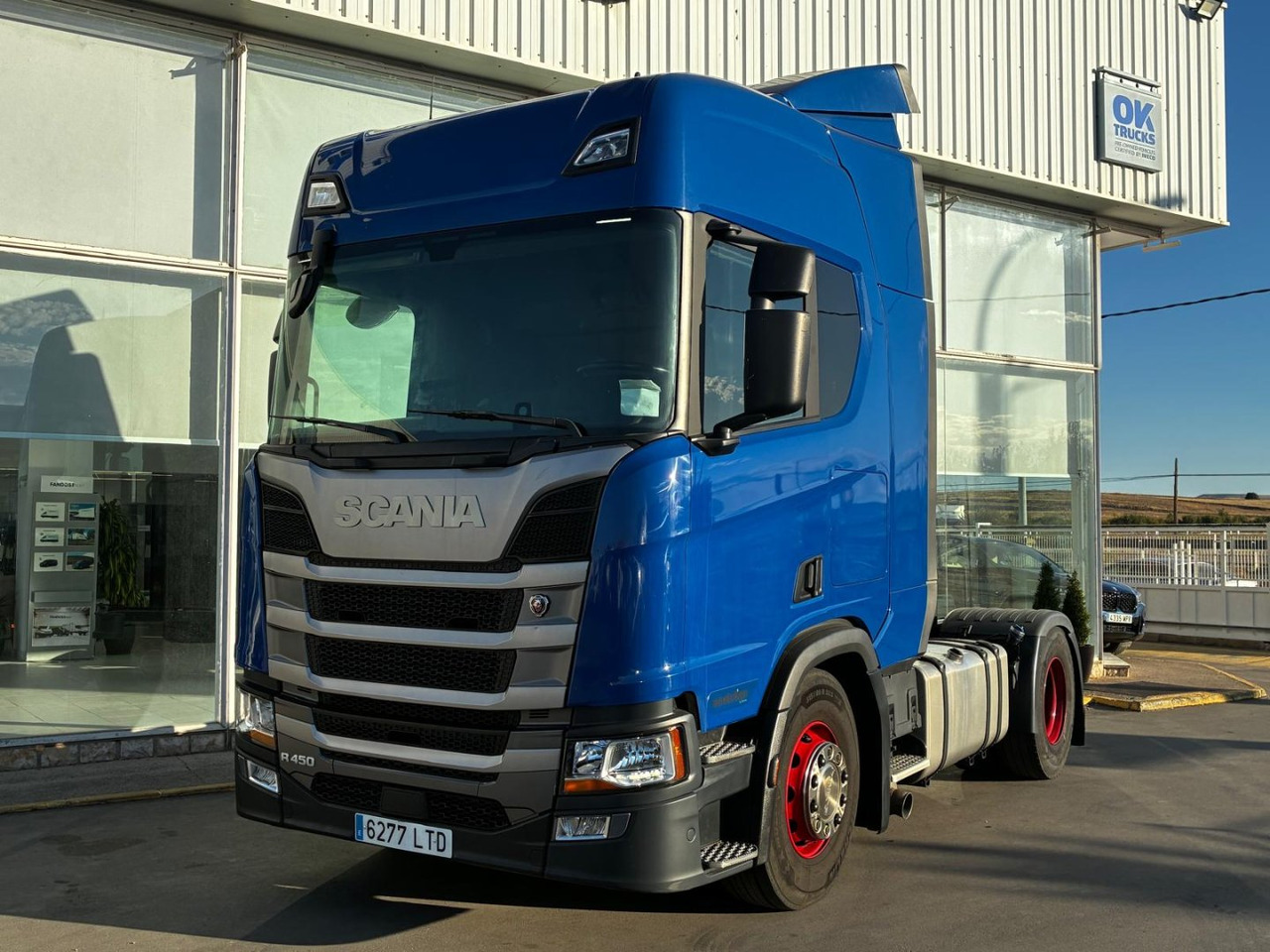 Cabeza Tractora Scania R450 AUTOMATICO-INTARDER - وحدة جر: صورة 1 Cabeza Tractora Scania R450 AUTOMATICO-INTARDER - وحدة جر: صورة 1
