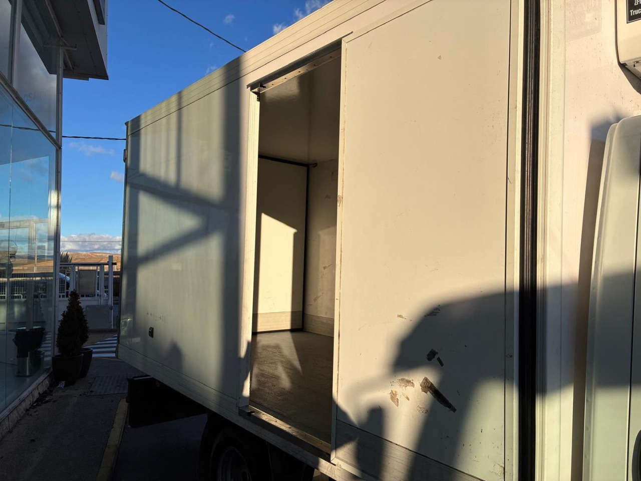 Frigorífico IVECO 35C16 3.0 FRIGORIFICA - شاحنة مُبرّدة للتوصيل: صورة 4 Frigorífico IVECO 35C16 3.0 FRIGORIFICA - شاحنة مُبرّدة للتوصيل: صورة 4