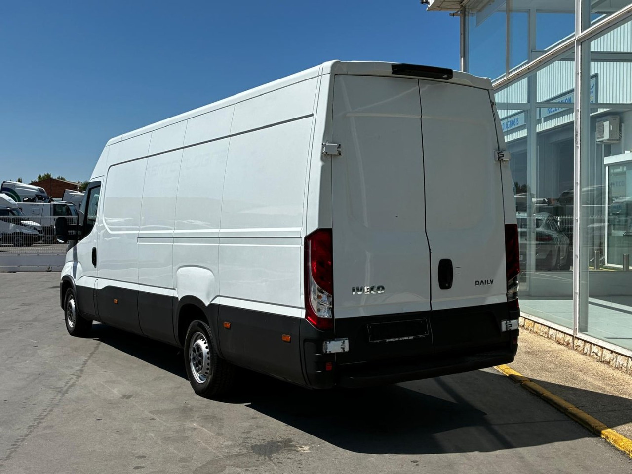 Furgón IVECO 35S14 16m3 - فان: صورة 4 Furgón IVECO 35S14 16m3 - فان: صورة 4