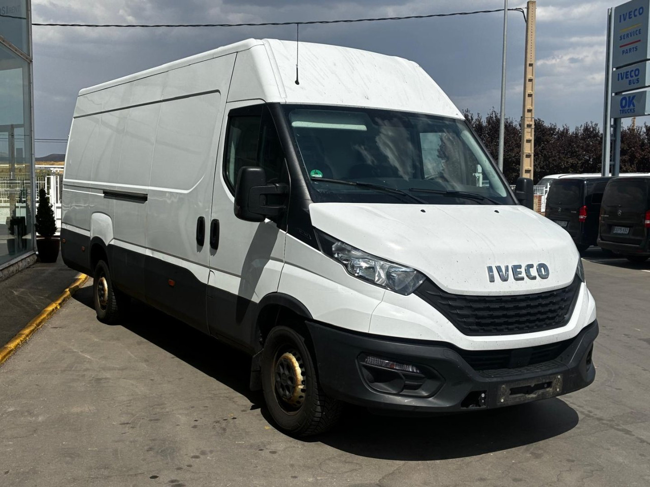 Furgón IVECO 35S14 V 16m3 - فان: صورة 3 Furgón IVECO 35S14 V 16m3 - فان: صورة 3