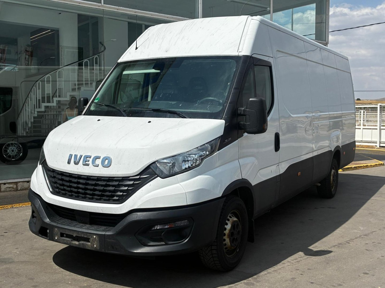 Furgón IVECO 35S14 V 16m3 - فان: صورة 1 Furgón IVECO 35S14 V 16m3 - فان: صورة 1