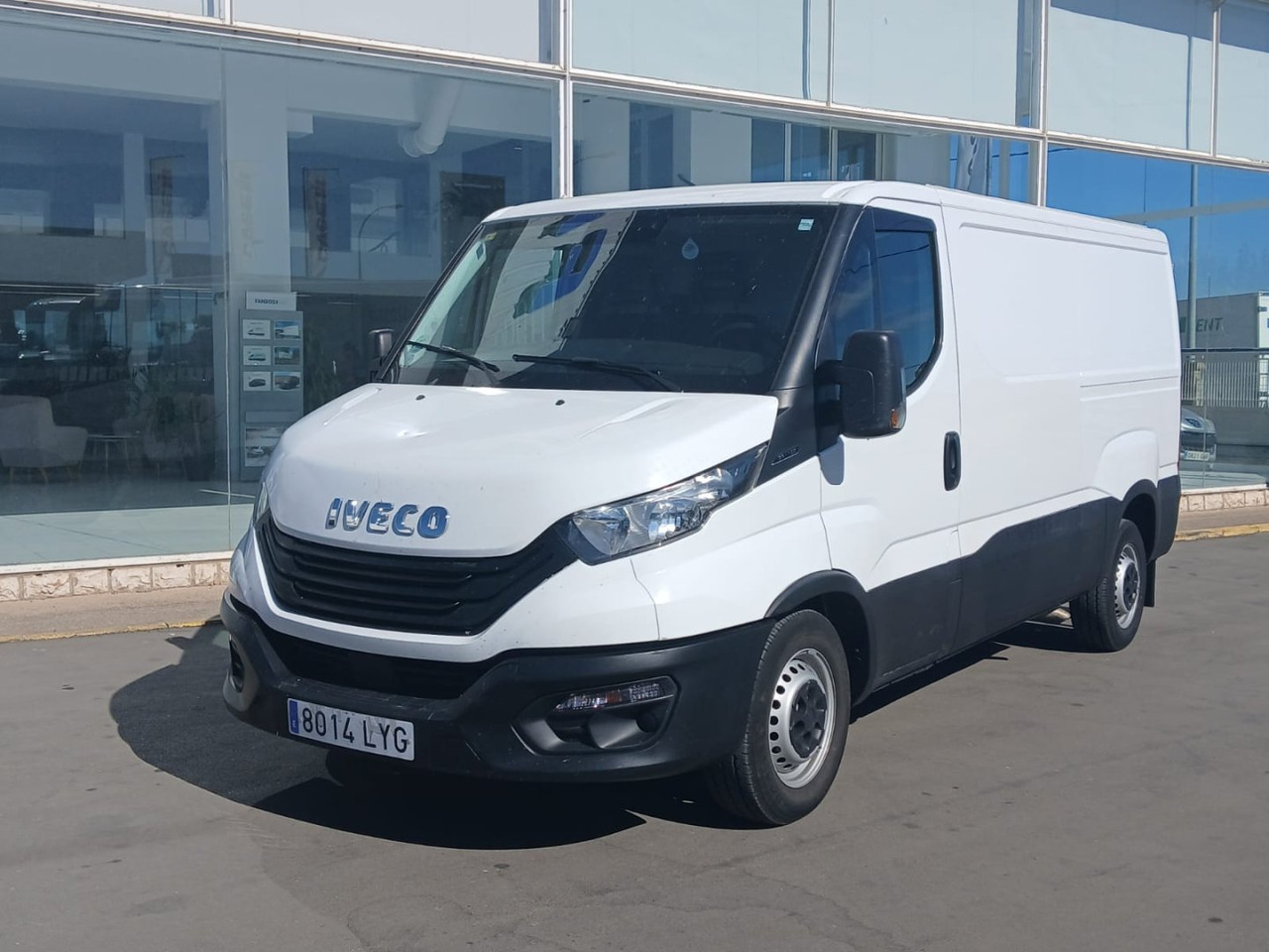 Furgón IVECO 35S16 V 9m3 - فان: صورة 1 Furgón IVECO 35S16 V 9m3 - فان: صورة 1