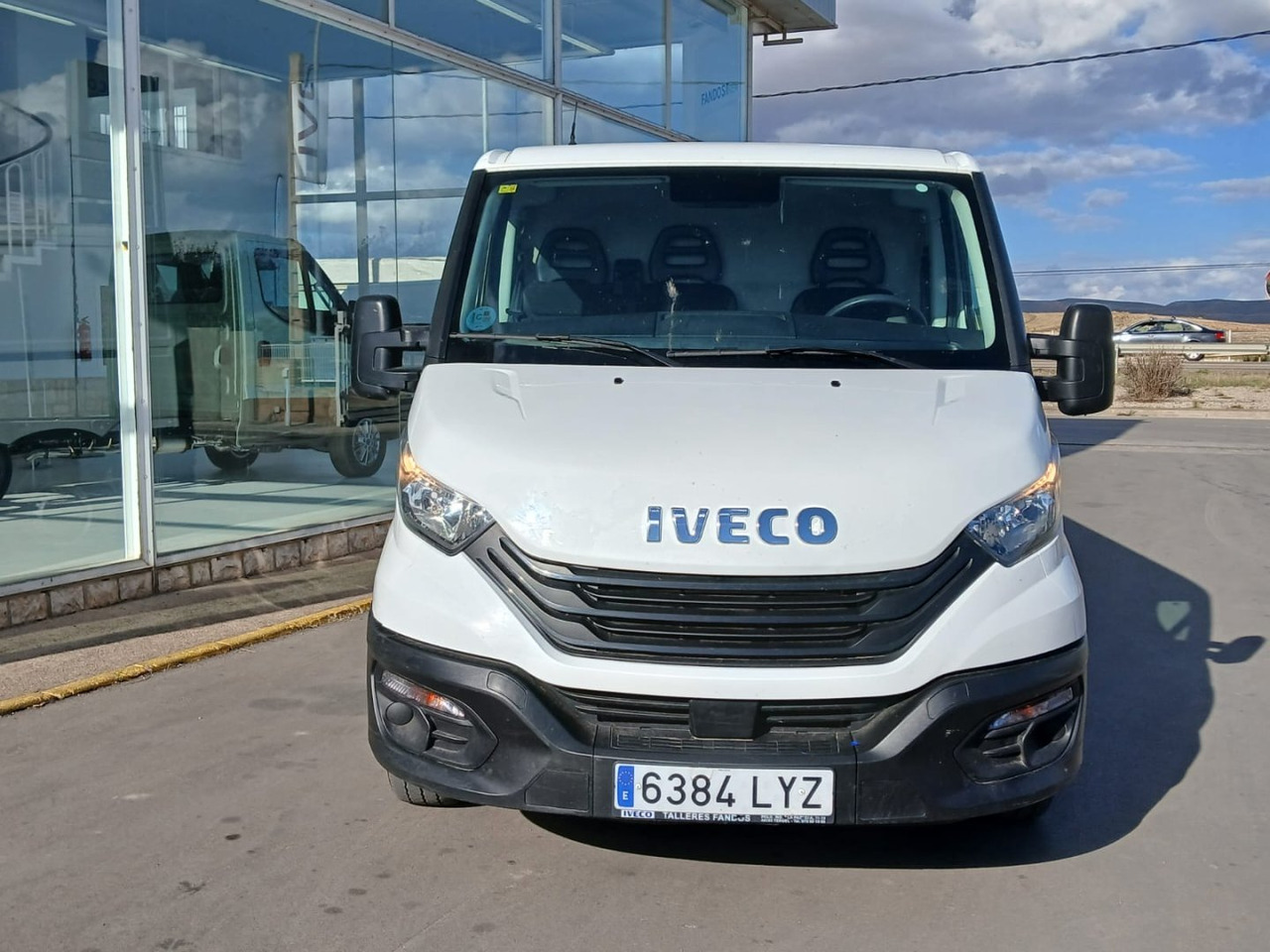 Furgón IVECO 35S16 V 9m3 - فان: صورة 2 Furgón IVECO 35S16 V 9m3 - فان: صورة 2
