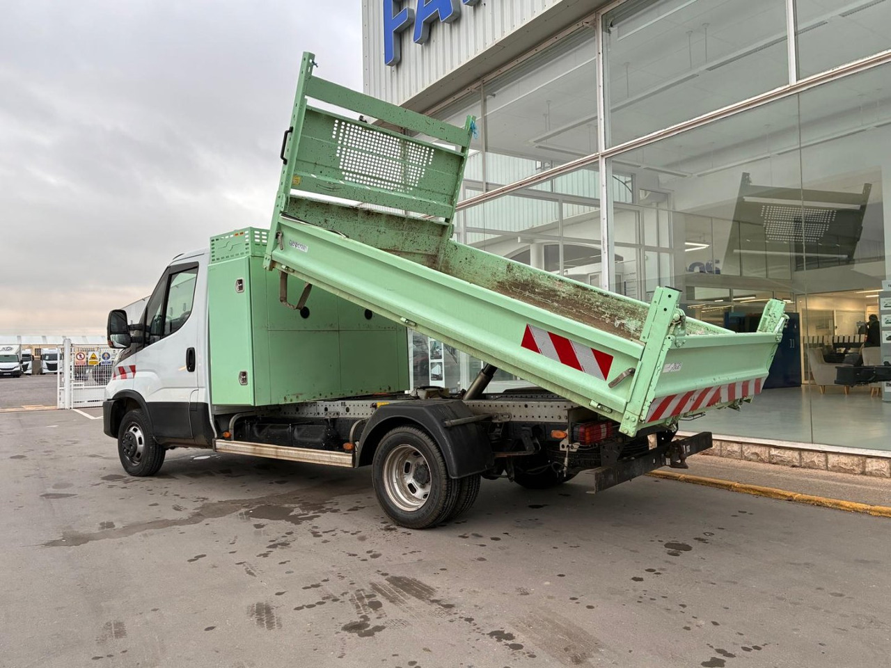 Volquete/Dumper IVECO 35C16 3.0 CAJA BASCULANTE - قلاب صغير: صورة 5 Volquete/Dumper IVECO 35C16 3.0 CAJA BASCULANTE - قلاب صغير: صورة 5