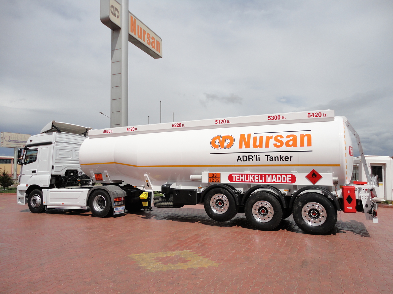 NURSAN Steel Tanker - نصف مقطورة صهريج: صورة 4 NURSAN Steel Tanker - نصف مقطورة صهريج: صورة 4
