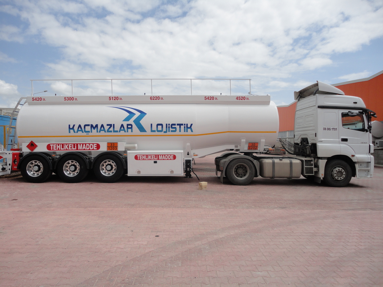 NURSAN Steel Tanker - نصف مقطورة صهريج: صورة 2 NURSAN Steel Tanker - نصف مقطورة صهريج: صورة 2