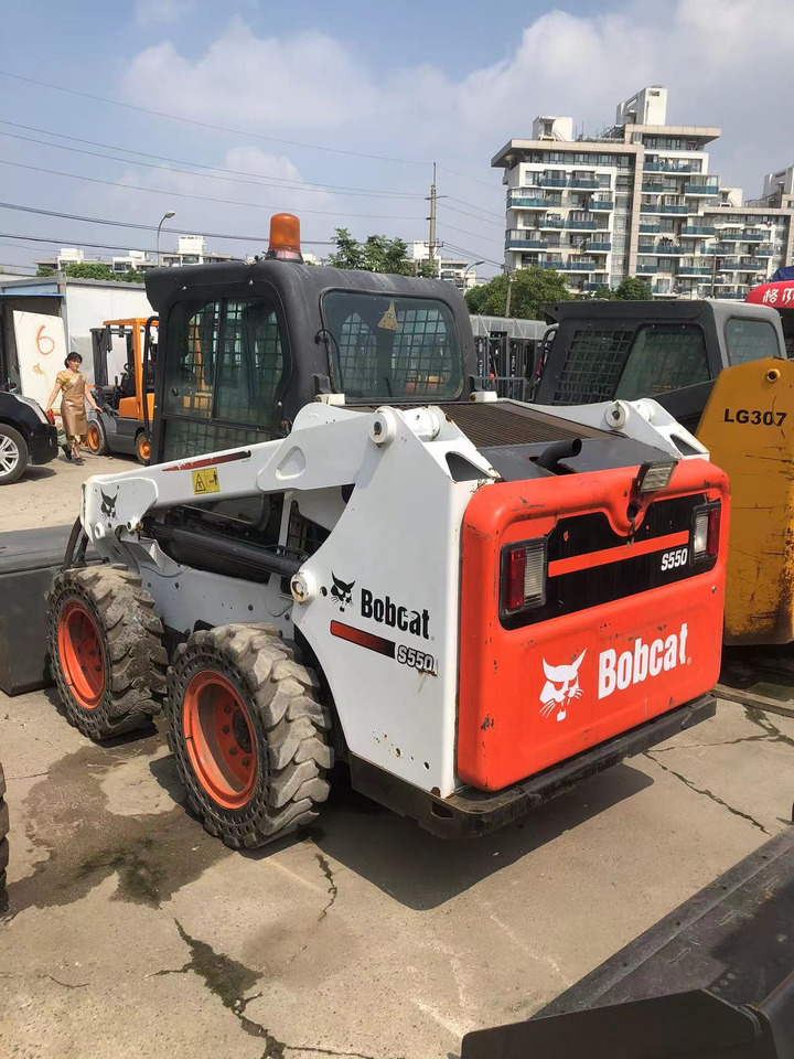 BOBCAT S550 - شيول صغير: صورة 3 BOBCAT S550 - شيول صغير: صورة 3