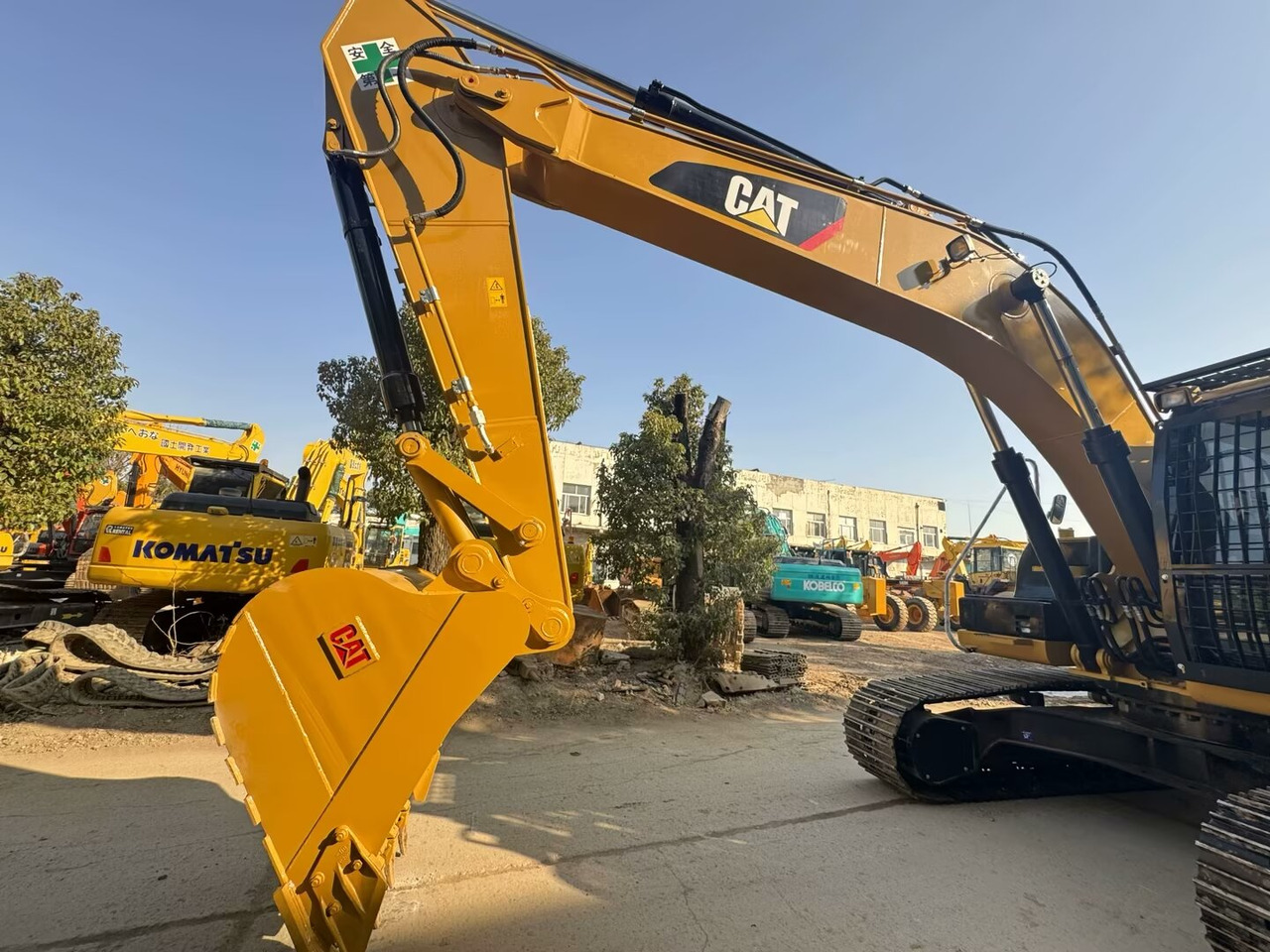 CAT 330D2L - حفار زحاف: صورة 2 CAT 330D2L - حفار زحاف: صورة 2