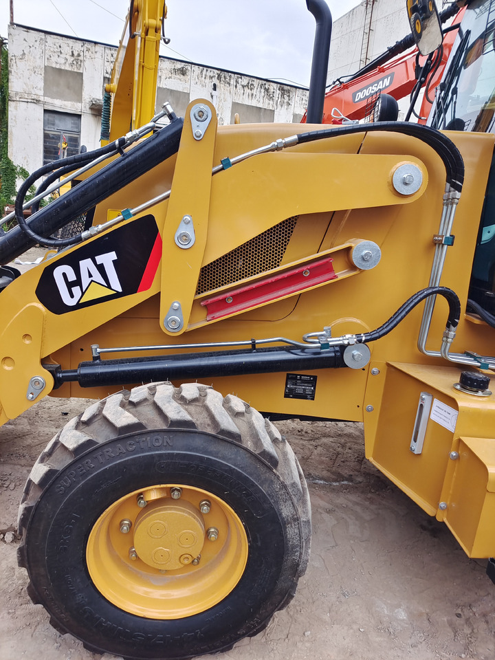 CAT 420F2 BRAND NEW - جرافة حفار: صورة 2 CAT 420F2 BRAND NEW - جرافة حفار: صورة 2