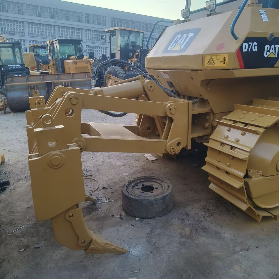 جرافة CAT D7G: صورة 8 جرافة CAT D7G: صورة 8