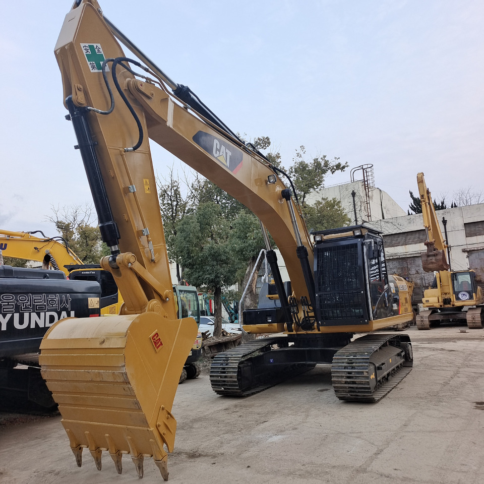 CATERPILLAR 330D2 L CAT 330D 330GC - حفار زحاف: صورة 2 CATERPILLAR 330D2 L CAT 330D 330GC - حفار زحاف: صورة 2