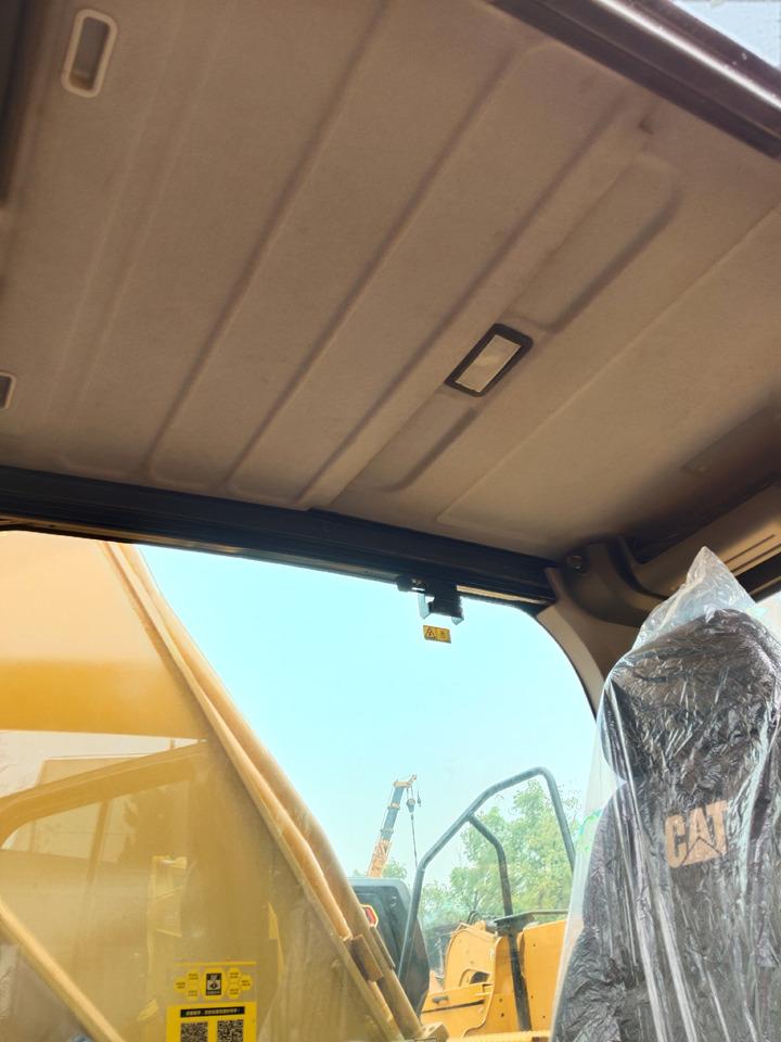 CATERPILLAR 330GC - حفار زحاف: صورة 2 CATERPILLAR 330GC - حفار زحاف: صورة 2