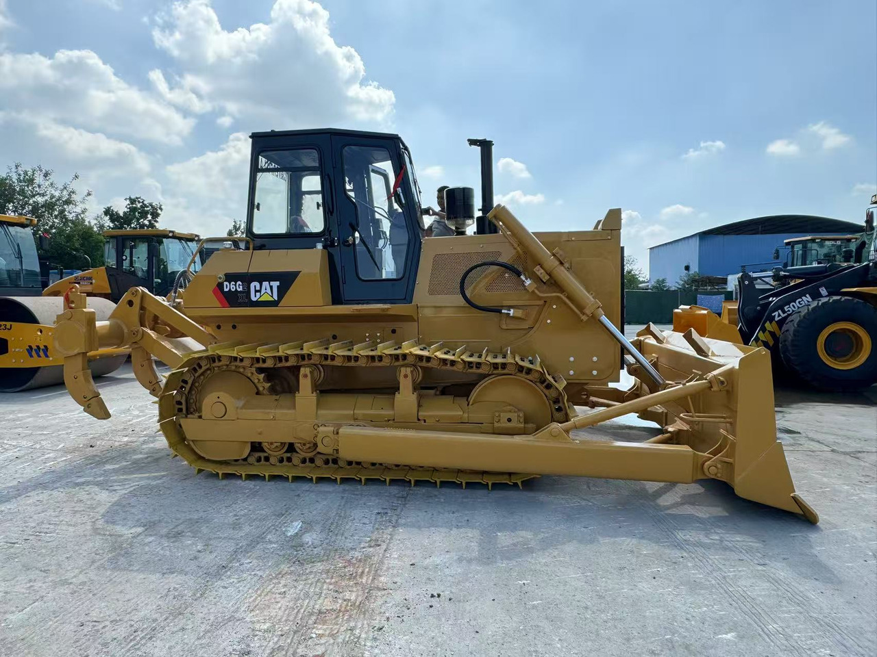 CATERPILLAR D6G CAT D7G D6R D5 D8R D8T - جرافة: صورة 3 CATERPILLAR D6G CAT D7G D6R D5 D8R D8T - جرافة: صورة 3