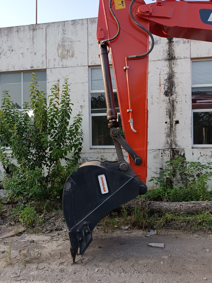 DOOSAN DX225LC-9C DX225LCA - حفار زحاف: صورة 3 DOOSAN DX225LC-9C DX225LCA - حفار زحاف: صورة 3