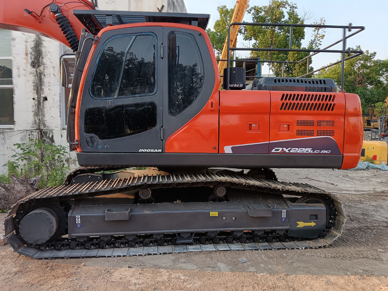 DOOSAN DX225LC-9C DX225LCA - حفار زحاف: صورة 3 DOOSAN DX225LC-9C DX225LCA - حفار زحاف: صورة 3