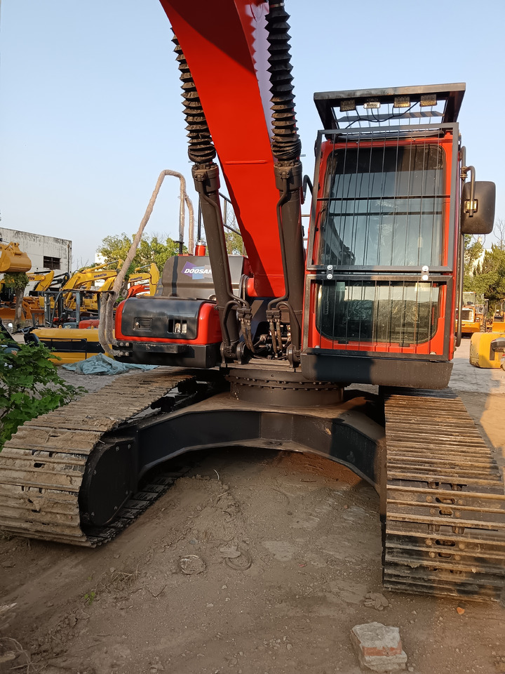DOOSAN DX225LC-9C DX225LCA - حفار زحاف: صورة 5 DOOSAN DX225LC-9C DX225LCA - حفار زحاف: صورة 5