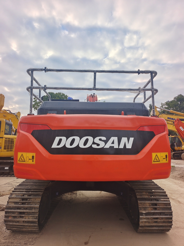 DOOSAN DX225LCA DX225LC-9C - حفار زحاف: صورة 2 DOOSAN DX225LCA DX225LC-9C - حفار زحاف: صورة 2