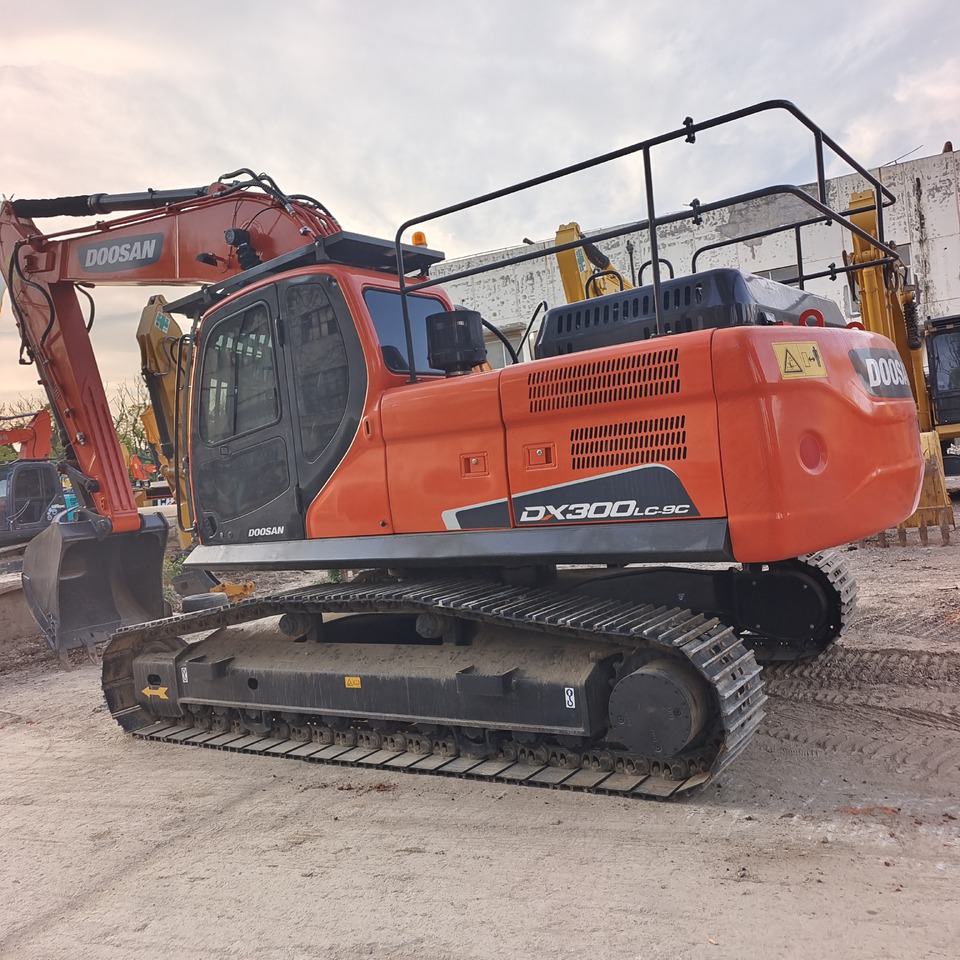 DOOSAN DX300 DX340 DX225 DX300LC-9C DX300LCA - حفار زحاف: صورة 5 DOOSAN DX300 DX340 DX225 DX300LC-9C DX300LCA - حفار زحاف: صورة 5