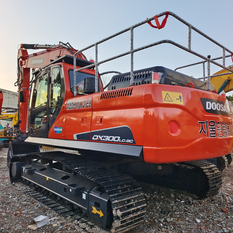 DOOSAN DX300 LC - 9C - حفار زحاف: صورة 1 DOOSAN DX300 LC - 9C - حفار زحاف: صورة 1