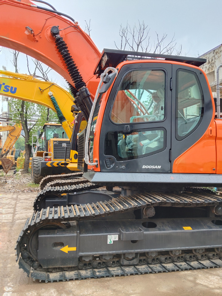 DOOSAN DX300LC-9C DX300LCA - حفار زحاف: صورة 2 DOOSAN DX300LC-9C DX300LCA - حفار زحاف: صورة 2