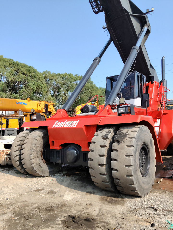 FANTUZZI CS45KM 45 TON - المعبِّئ المناول: صورة 5 FANTUZZI CS45KM 45 TON - المعبِّئ المناول: صورة 5